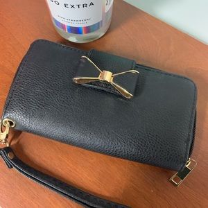5/$40 Wristlet with cute Bow